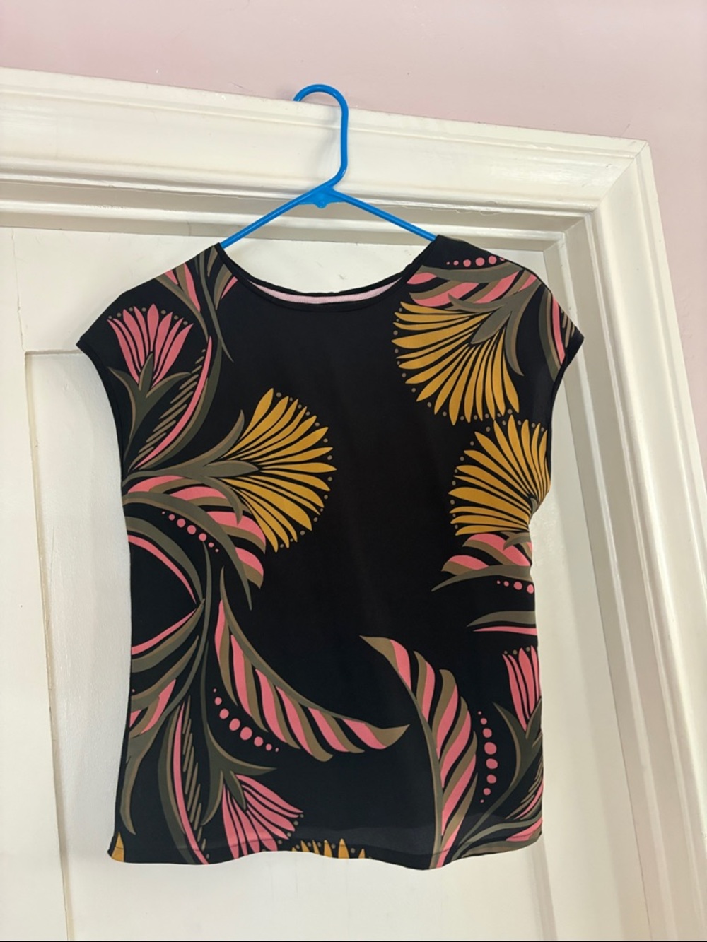 Ted Baker LONDON Black Floral Printed Short Sleeve Top - Pink & Mustard Motif